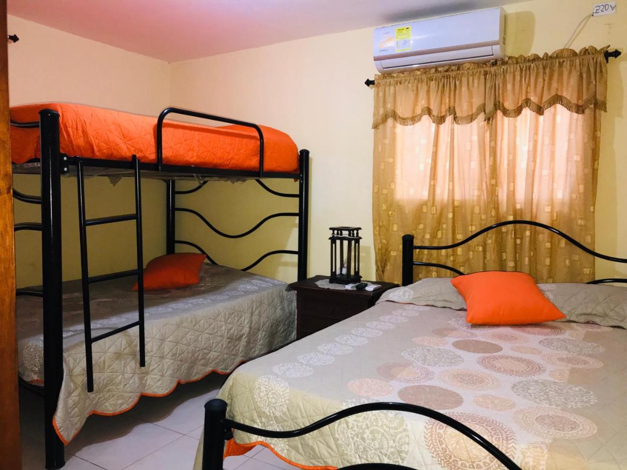 Casa Hostal Buenavista Баранкила Екстериор снимка